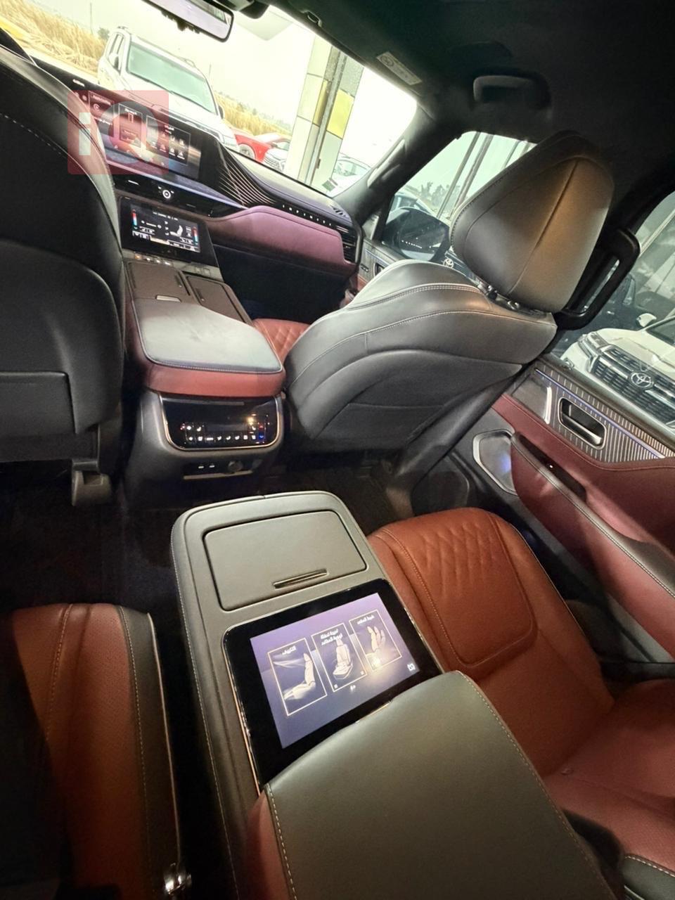 إنفينيتي QX80